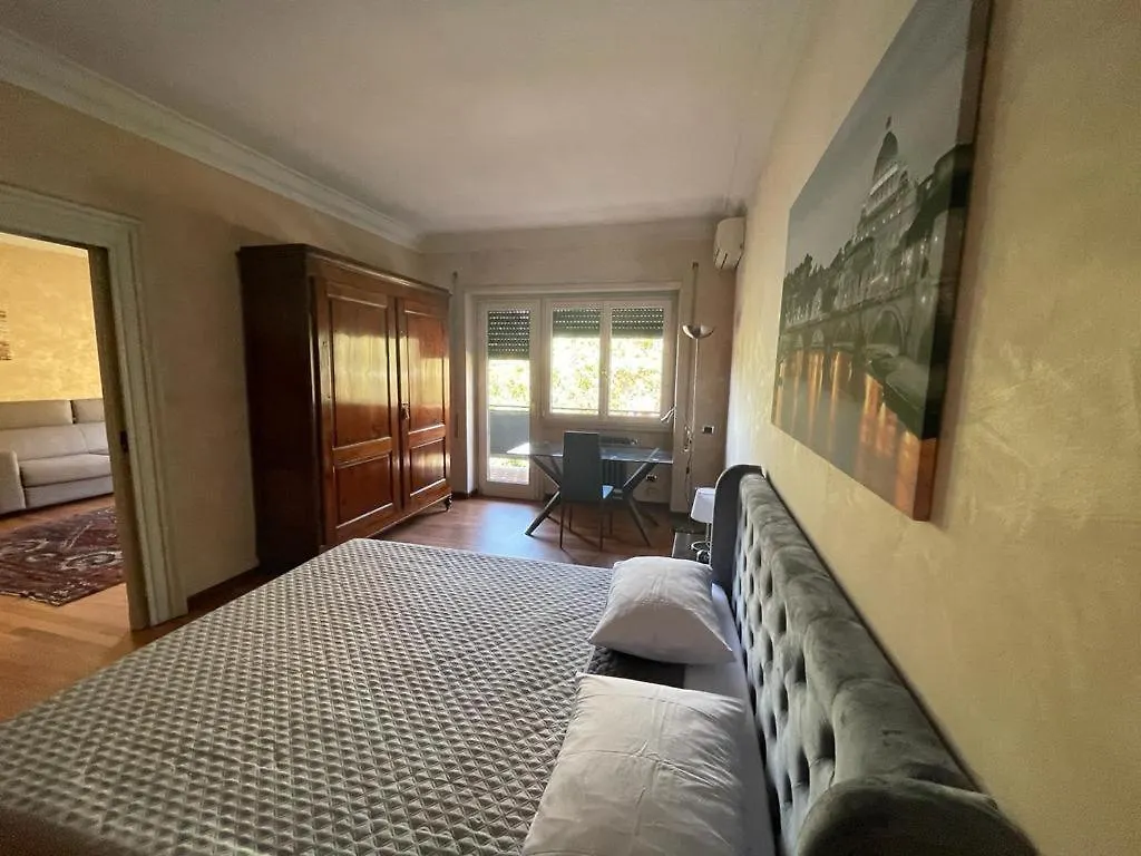 Apartment Vatican Bright Flat Rome